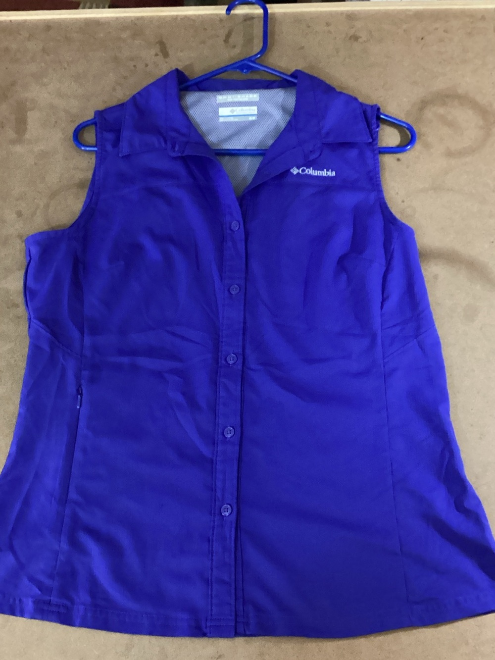 Columbia Sleeveless Blue PGF Omni-Shade Sun Protection Performance Top. Size M.